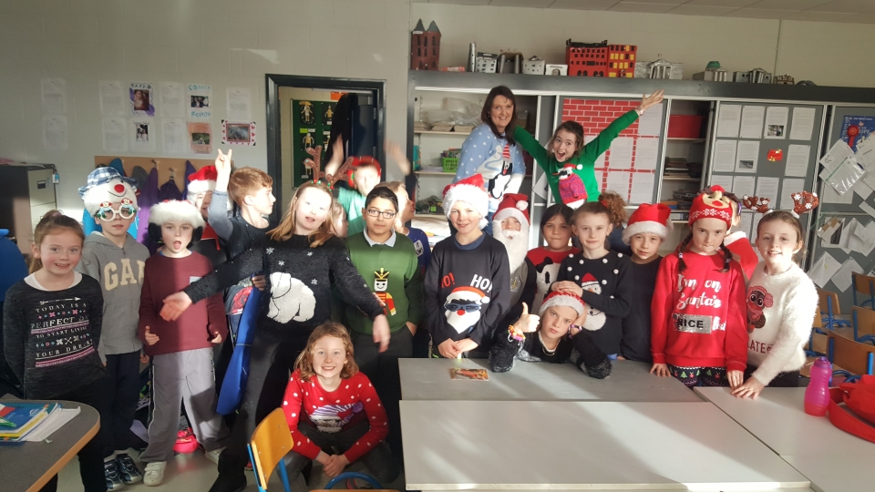 Christmas Jumpers 2016 (13)