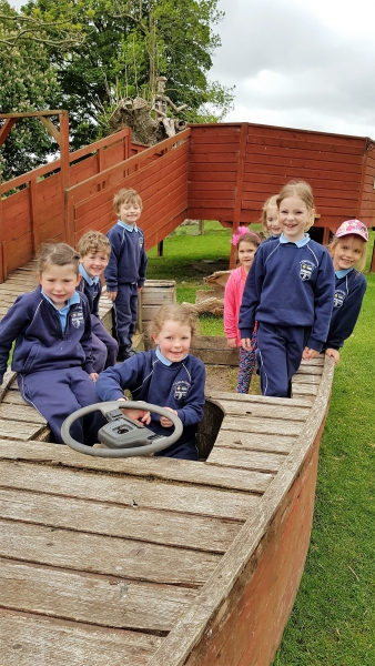 Junior Infants School Tour May 2017 Kennedys (2)-min